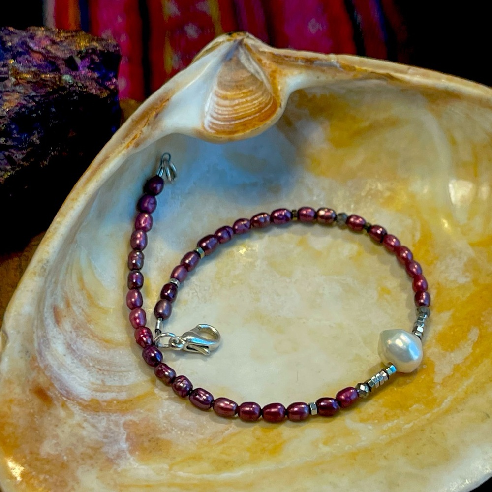 ✨💜🌿 Handmade Natural Pearl Bracelet - Baroque & Purple Pearls